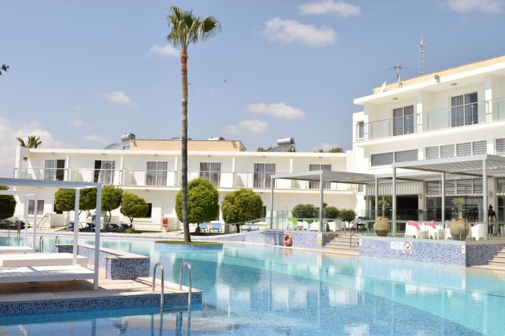 Európa - Ciprus - Ayia Napa - Fedrania Gardens Hotel (1)