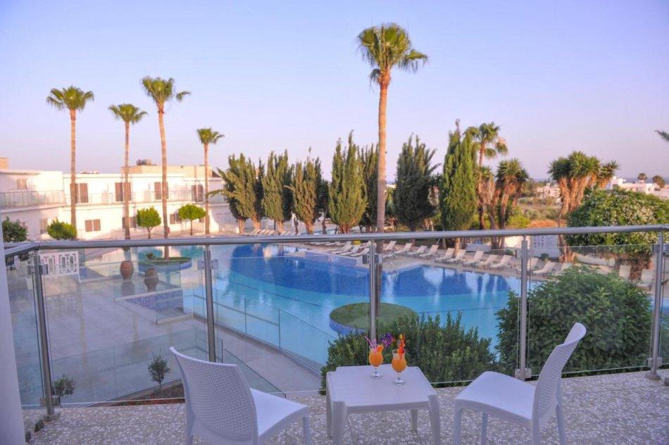 Európa - Ciprus - Ayia Napa - Fedrania Gardens Hotel (12)
