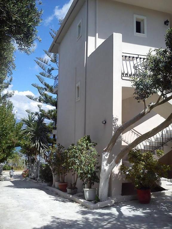 Európa - Görögország - Kefalónia - Lixouri - Sea Breeze Apartmanház (11)
